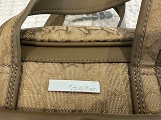 Bolso Maletín Calvin Klein Marrón para Portátil