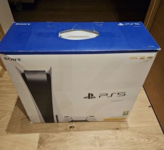 Scatola PS5 + Monitor Gaming