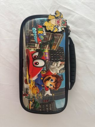 Nintendo Switch + Funda Mario Odyssey + 2 Juegos
