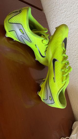 Botas de fútbol Nike Mercurial Amarillas