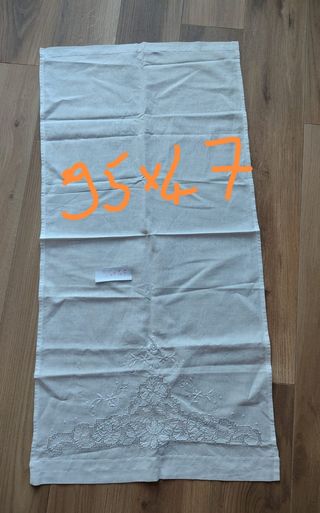 Asciugamani in lino ricamato 95x47