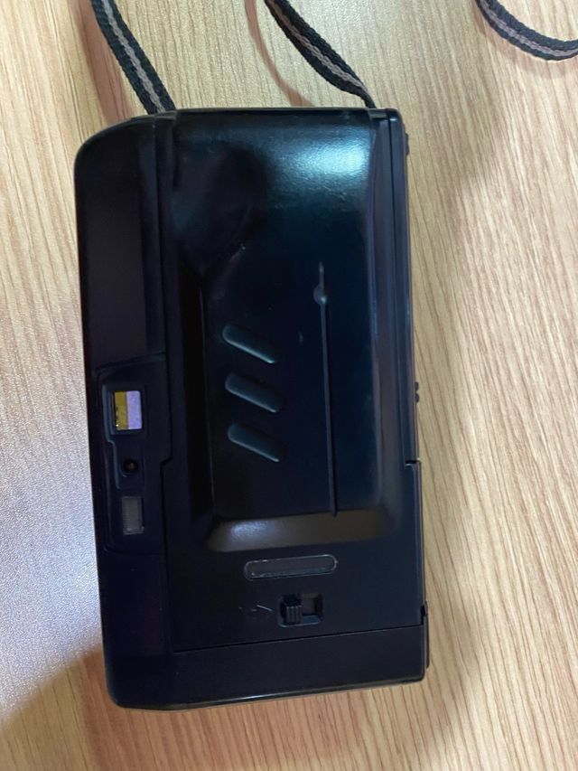 Cámara Analógica Premier PC 700 Negra/Roja