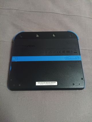 Nintendo 2DS Azul/Negro + Mario Kart 7