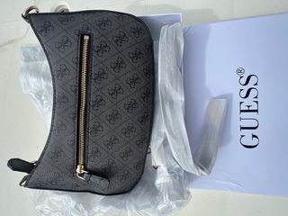 Bolso Guess bandolera negro