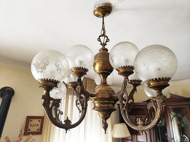 Elegante Lámpara Araña Vintage Bronce