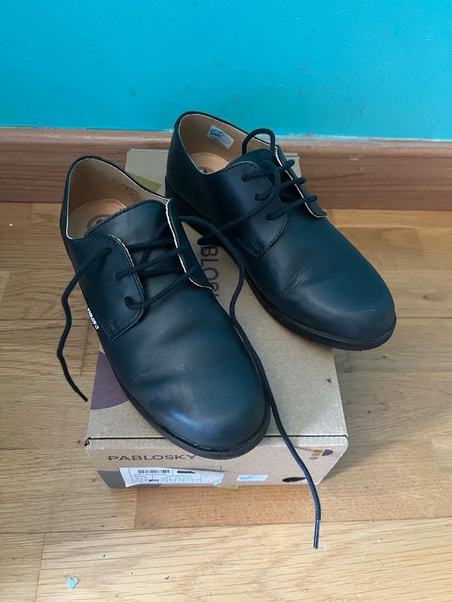 Zapato Pablosky comunión azul marino piel talla 34