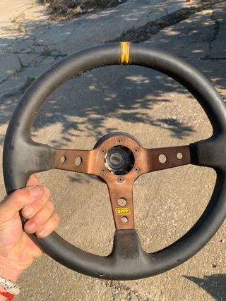 Volante deportivo OMP para VW Golf MK2