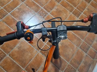 Bicicleta infantil Btwin naranja