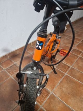 Bicicleta infantil Btwin naranja