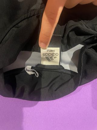 Chaqueta Adidas Gris y Negra