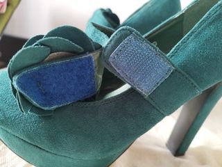 Zapatos de tacón alto elegantes para mujer