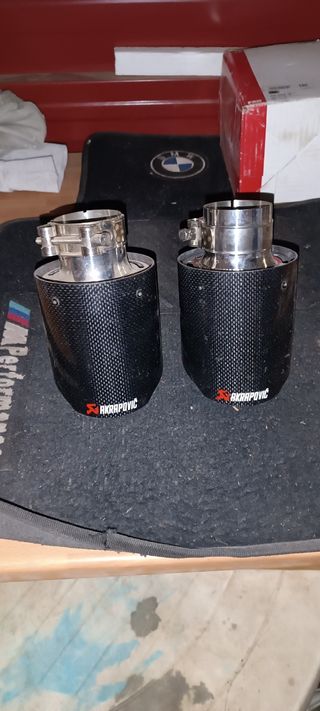 Colas de escape Akrapovic Carbono