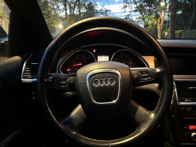 Audi Q7 4.2 V8 TDI quattro