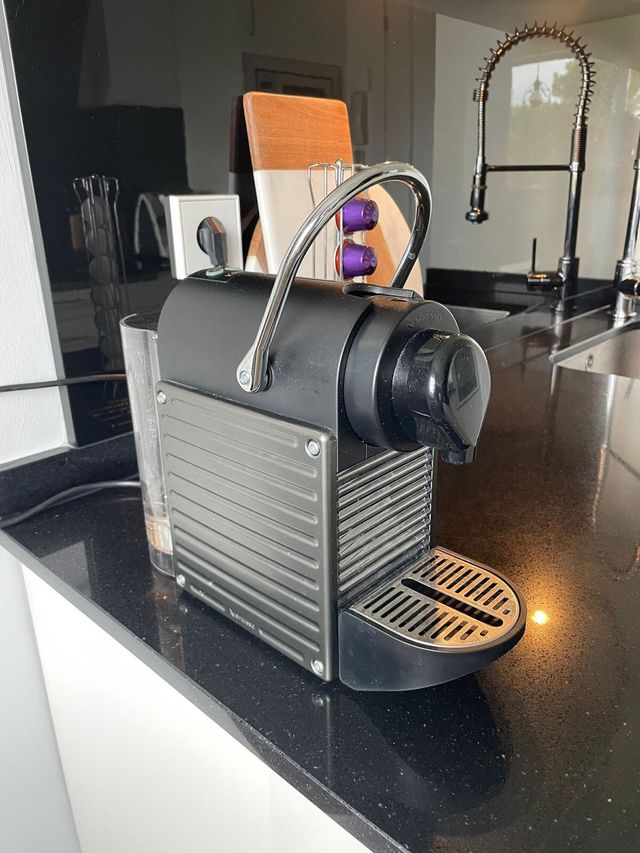 Macchina da caffè Nespresso Krups Pixie + Distributore