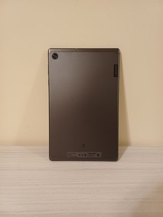 Tablet Lenovo 4GB RAM con custodia