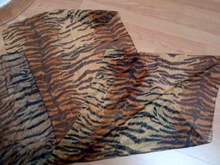 Foulard estampado animal print tigre marron claro
