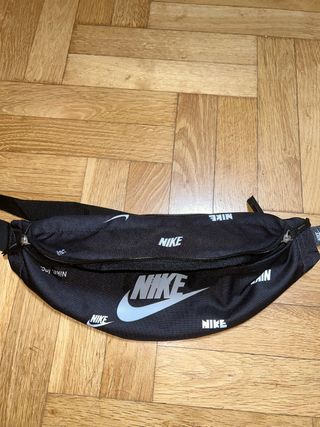 Borsello Nike nero