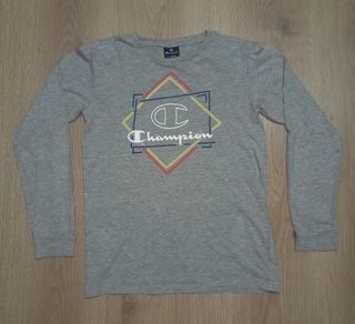 Camiseta de manga larga gris de la marca Champion