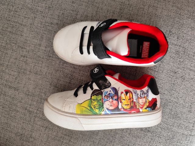 Zapatillas Marvel Talla 28