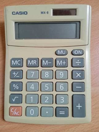 Calculadora solar Casio MX-8