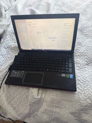 MSI GE60 2OE Portátil Negro y Rojo