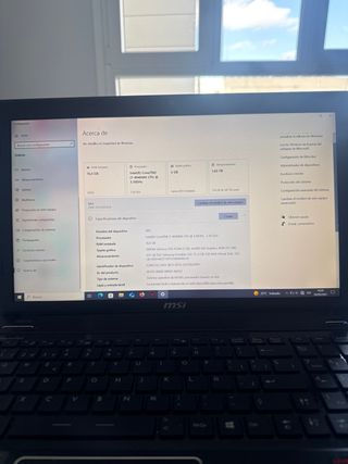 MSI GE60 2OE Portátil Negro y Rojo