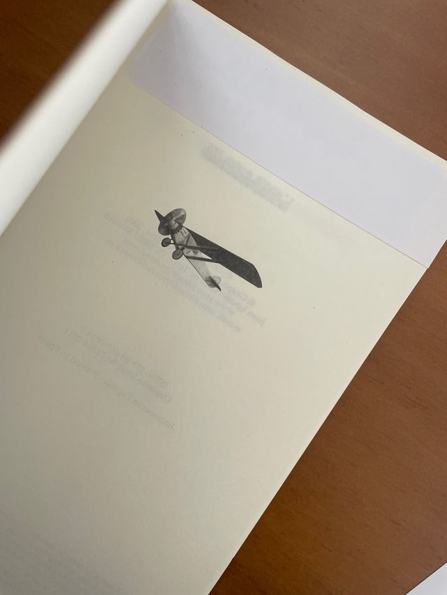 El medallón perdido (Espacio Abierto / Open Spa...