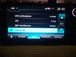 GPS Renault Clio Android Auto Carpley DAB
