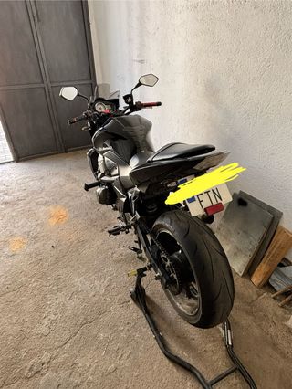 Kawasaki Z750 A2