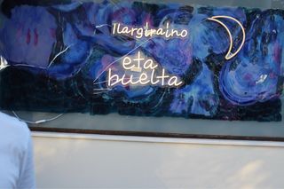 Neón / Neoia Ilargiraino eta buelta + ilargia