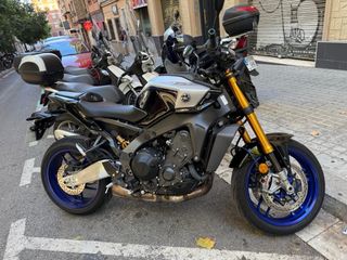Yamaha MT-09 SP full
