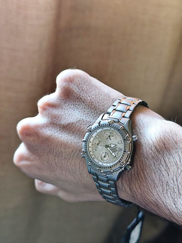 Reloj Lotus Plateado Cronógrafo de titanio nuevo