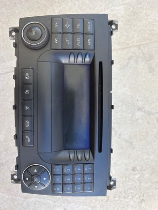 Radio Navegador Mercedes Benz clase C 2007