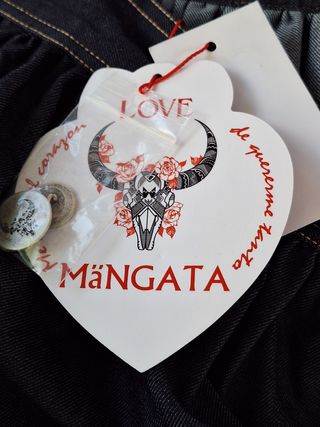 Ropa de tienda nueva 