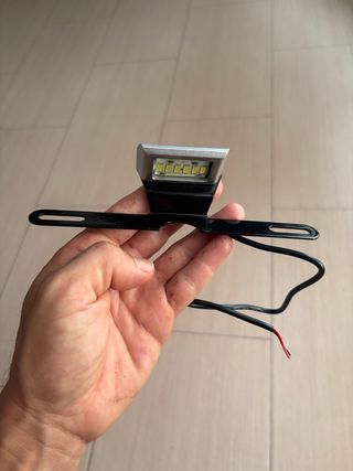 Luz LED Porta Matrículas Moto GsxR k6 k7