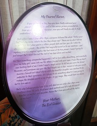 Bambola Ever After High Raven Queen - Edizione limitata