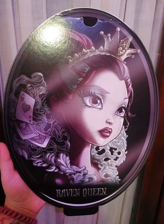Bambola Ever After High Raven Queen - Edizione limitata