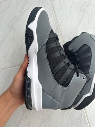 Zapstillas Air Jordan Aura  - 38