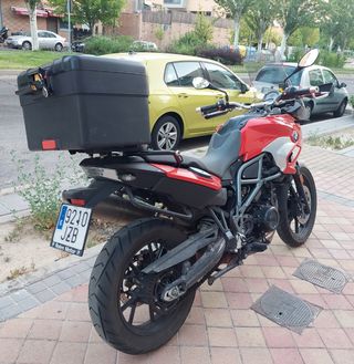 BMW F700GS