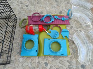 Jaula para hámster con accesorios