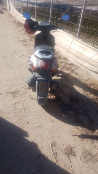 Kimco YUP 50cc Scooter