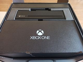 Xbox One + Mando + Kinect Negro