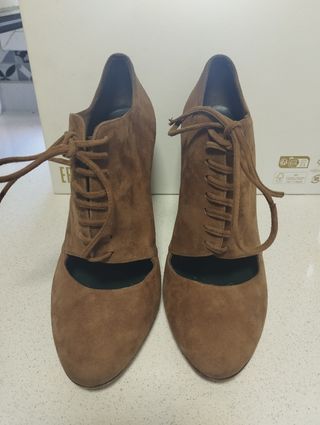 Zapatos de tacón Carolina Herrera ante marrón tall