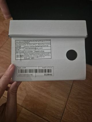 Sandalias blancas con perlas