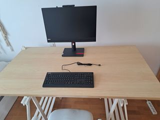 Escritorio regulable madera y metal