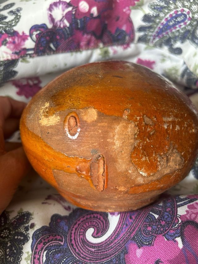 Bottiglia di terracotta smaltata