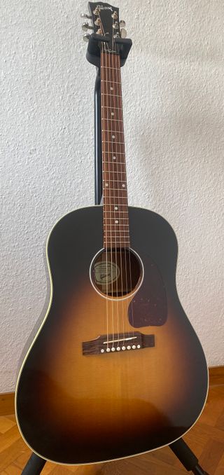 Gibson J-45 Standard Vintage Sunburst 2022