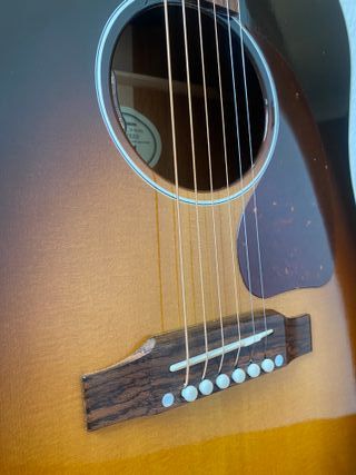 Gibson J-45 Standard Vintage Sunburst 2022