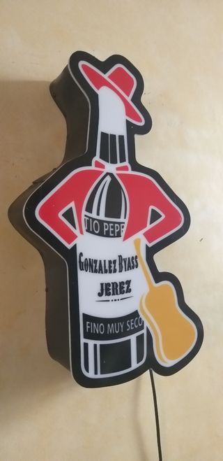Letrero luminoso Tio Pepe Jerez