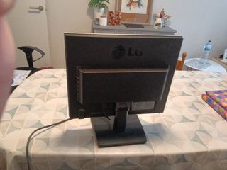 Monitor LG Flatron Plata
